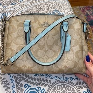 Coach purse with wallet